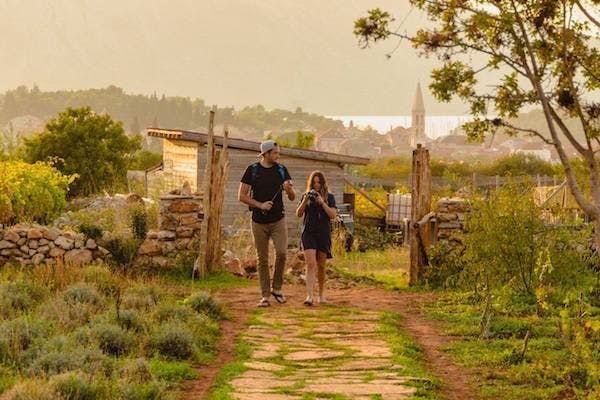 Couple walking at Hora Farm in Stari Grad