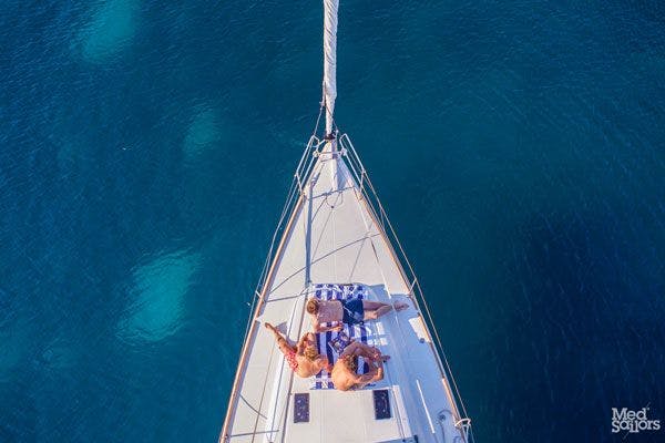 Sailing tours of Greek islands - Discover unexplored getaways