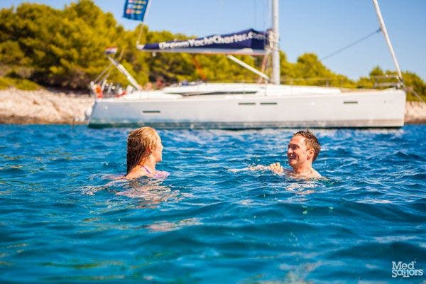 Swimming in Croatia on sailing holidays - Dips in warm blue seas