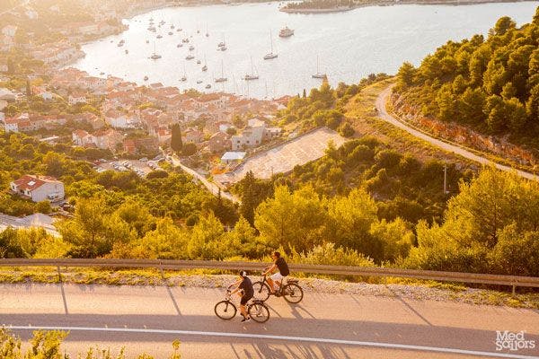 Visit Croatian cities - Sightseeing on sailing holidays